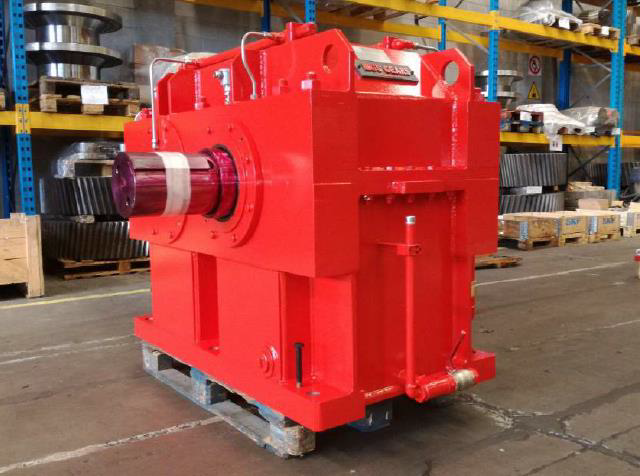 Gearbox MGS PSB1–560 drive desfibradora for Ingenio Santa Ana