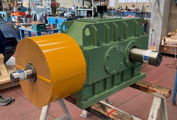 Gearbox MGS OS2-535 Upper press roller control for Cartiere Saci