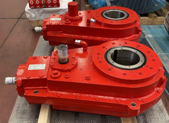 Two pendular Gearboxes MGS OS3HS-460 for Cartiera del Chiese in Montichiari
