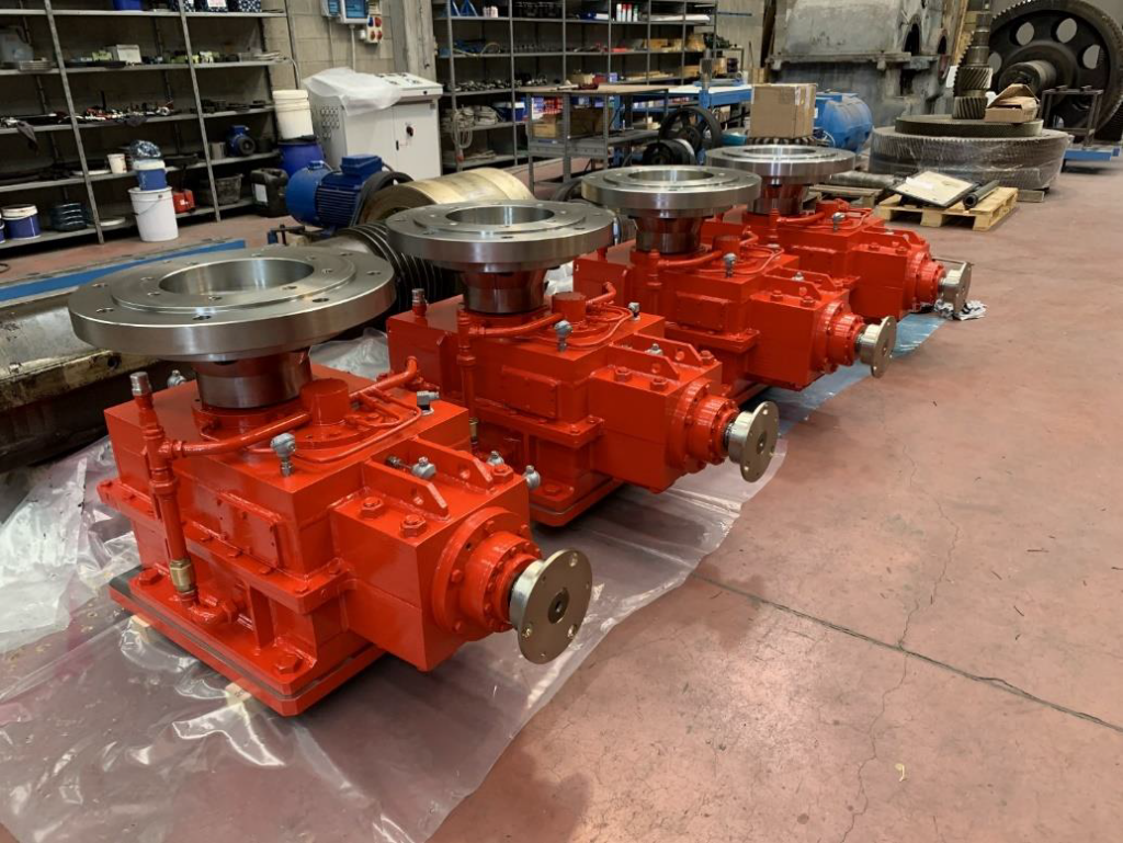 Orthogonal Axis Gearboxes for Cooling Towers