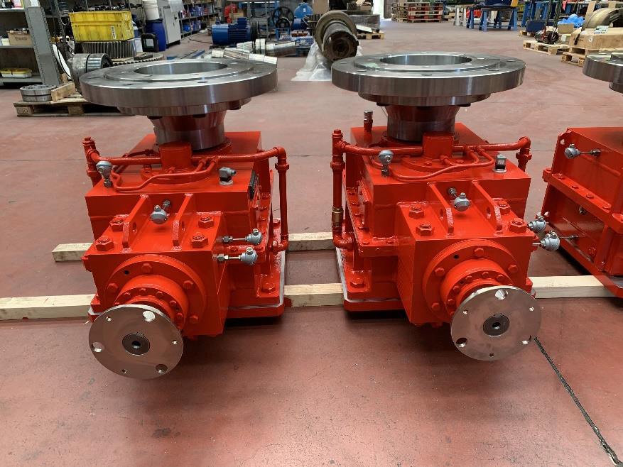 Orthogonal Axis Gearboxes for Cooling Towers